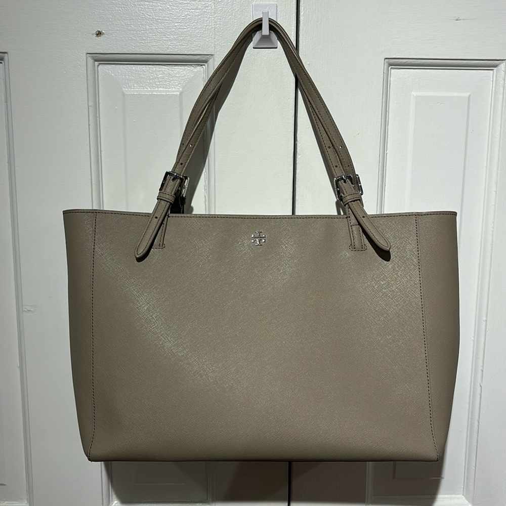 Tory Burch tote, dust bag included